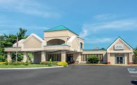 Ramada Levittown